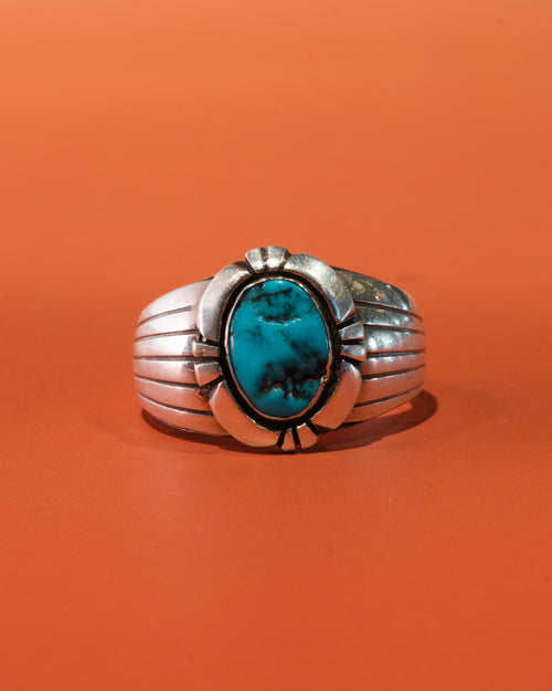 Navajo Oval Kingman Turquoise Signet Ring - Size 11.75